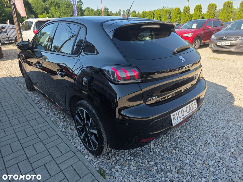 Peugeot 208 - 3