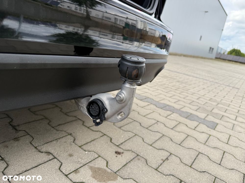 Volvo V60 B3 B DKG Momentum Pro - 23
