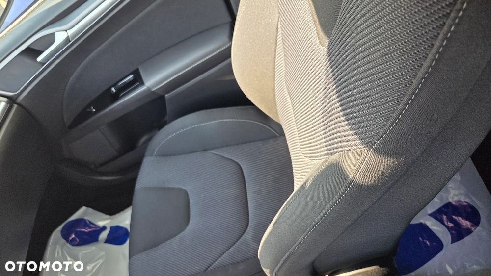 Ford Mondeo 2.0 TDCi ECOnetic Start-Stopp Trend - 9