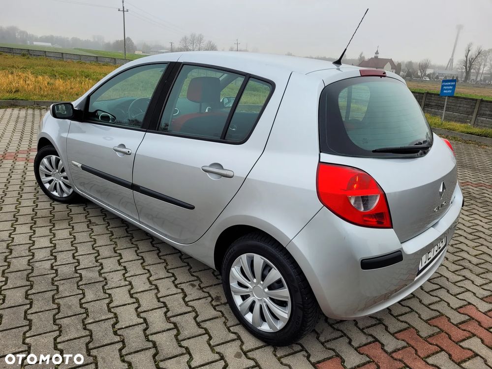 Renault Clio 1.2 16V Rip Curl - 9