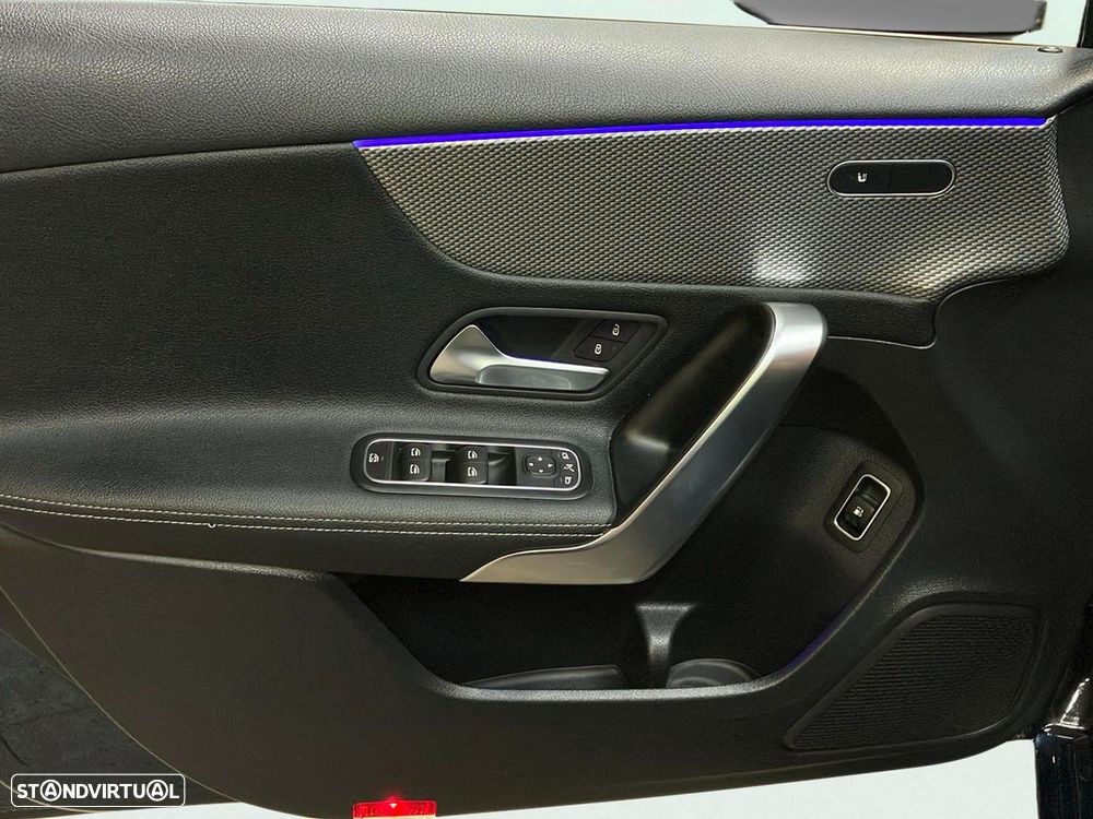 Mercedes-Benz A 250 - 21