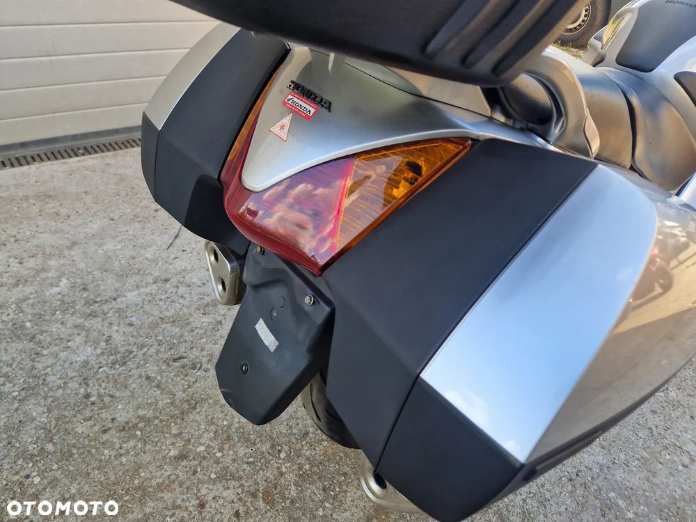 Honda ST - 20