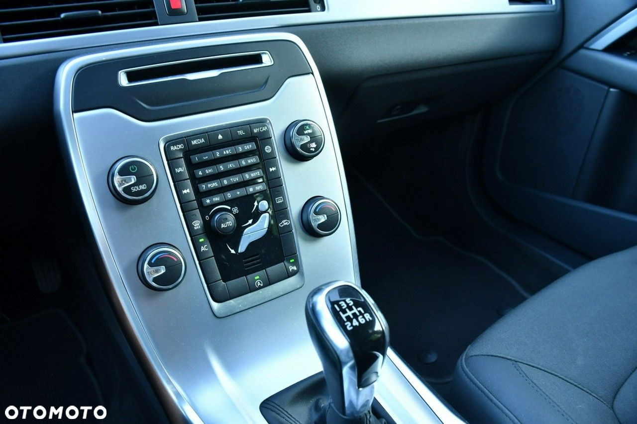 Volvo V70 D3 Drive-E Kinetic - 37