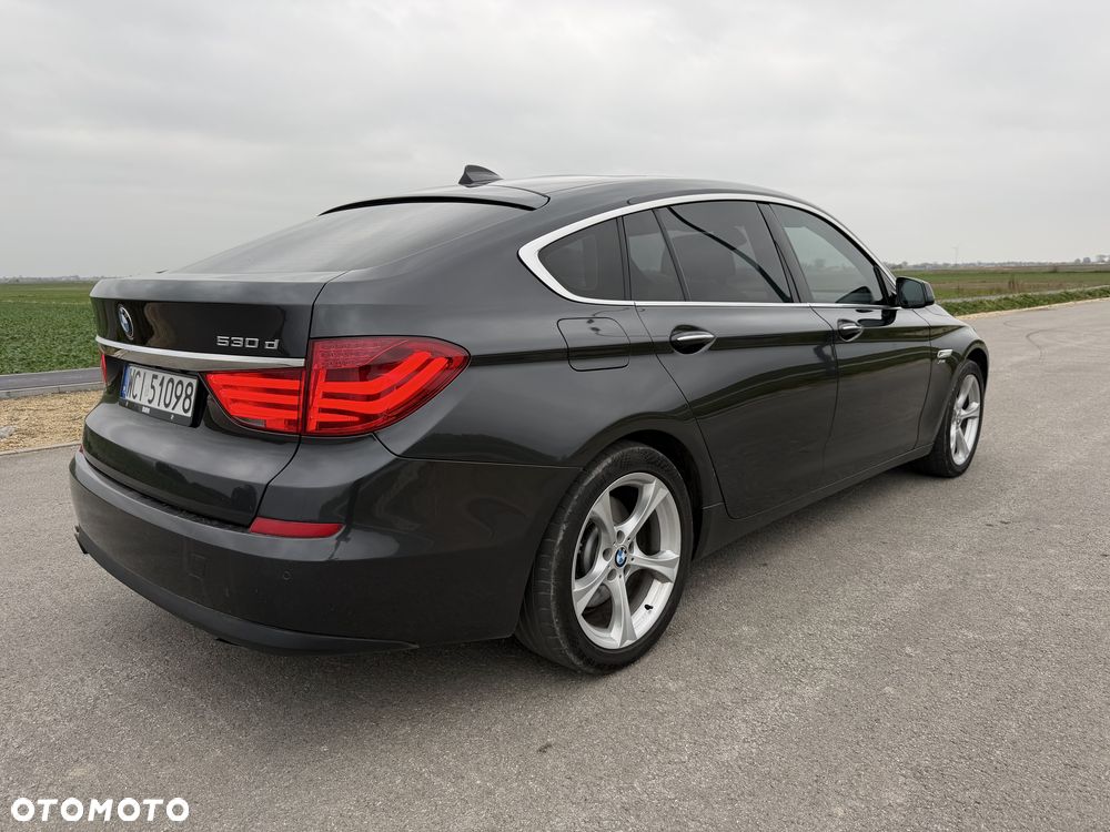 BMW 5GT - 3