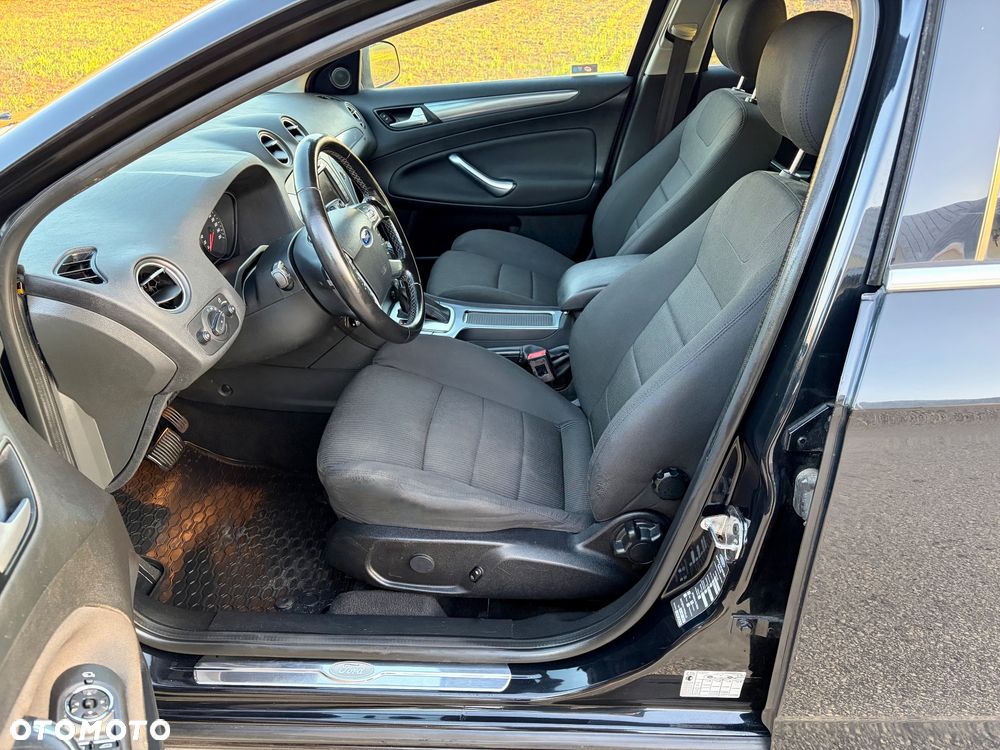 Ford Mondeo 2.0 T Titanium MPS6 - 25