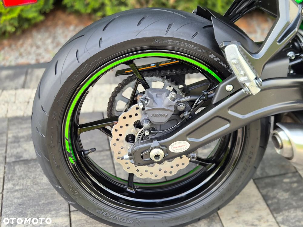 Kawasaki Z 650 - 12