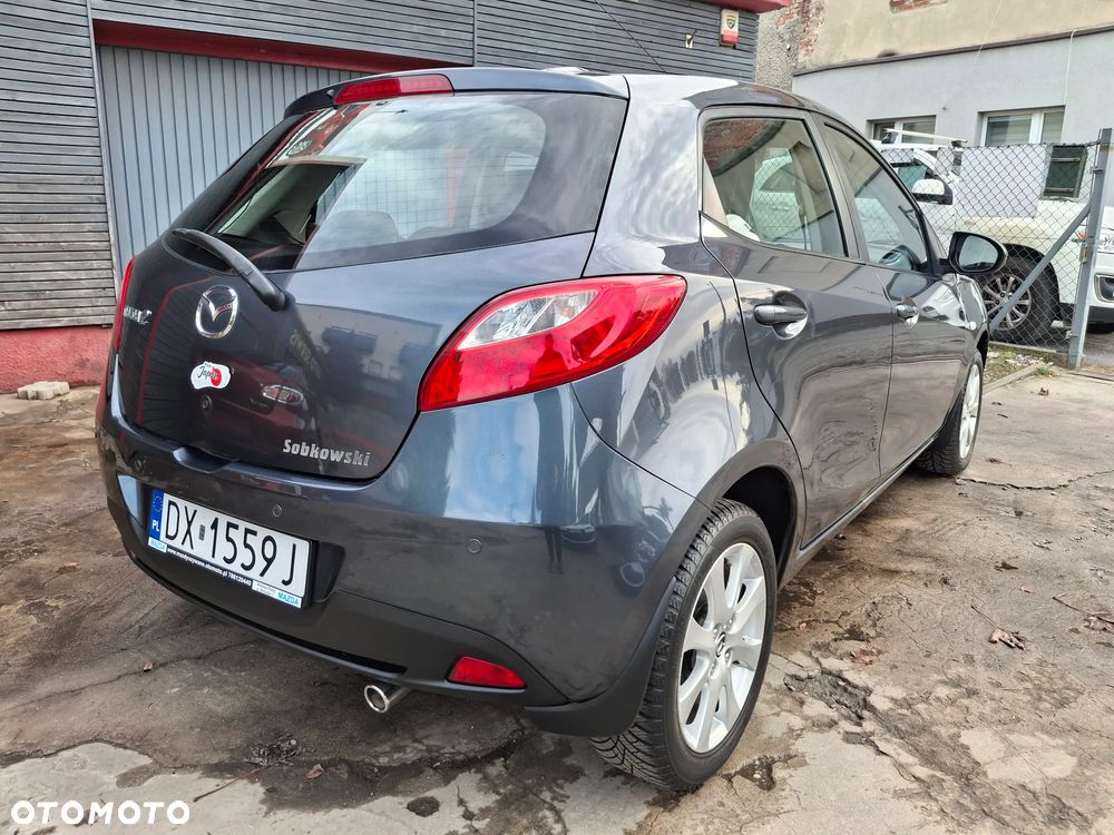 Mazda 2 - 8