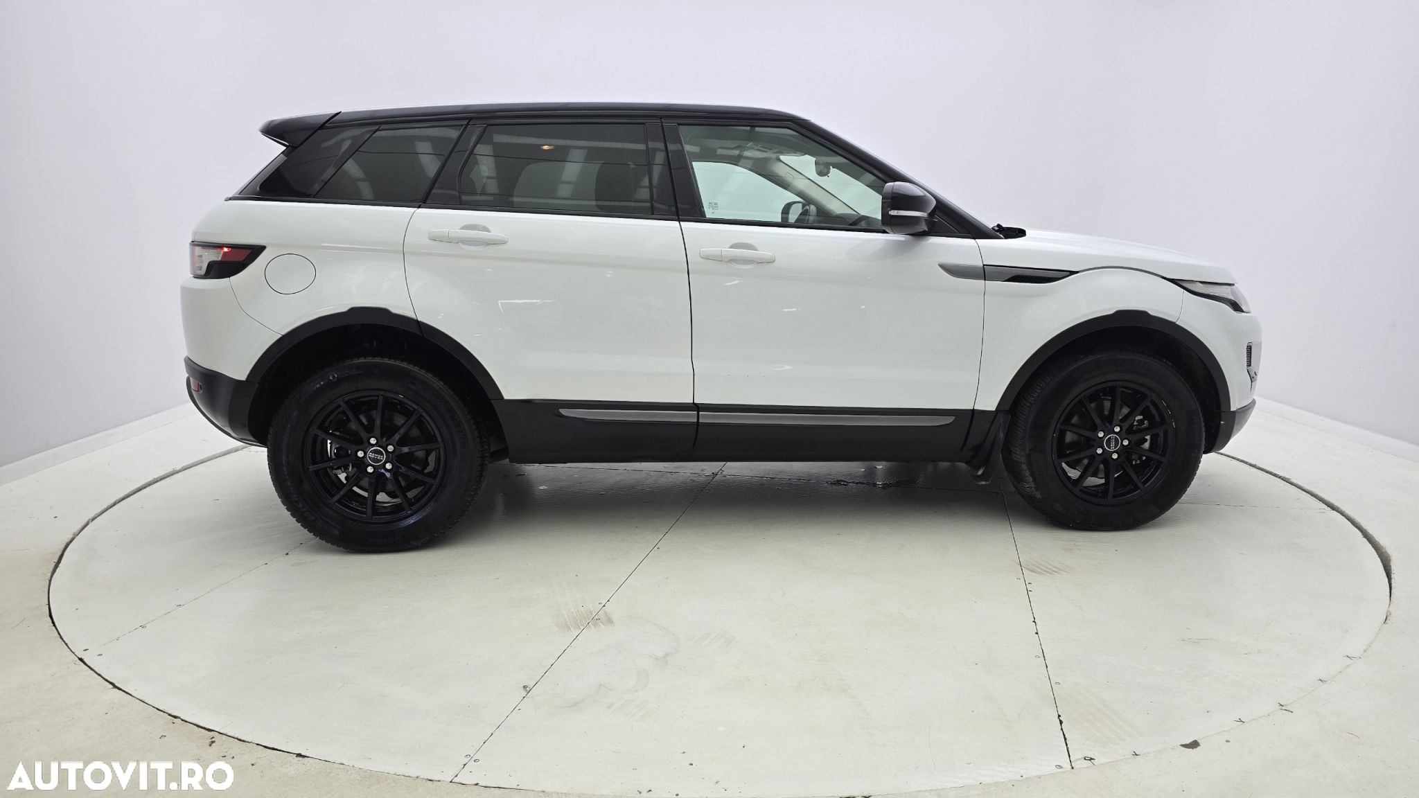 Land Rover Range Rover Evoque - 5
