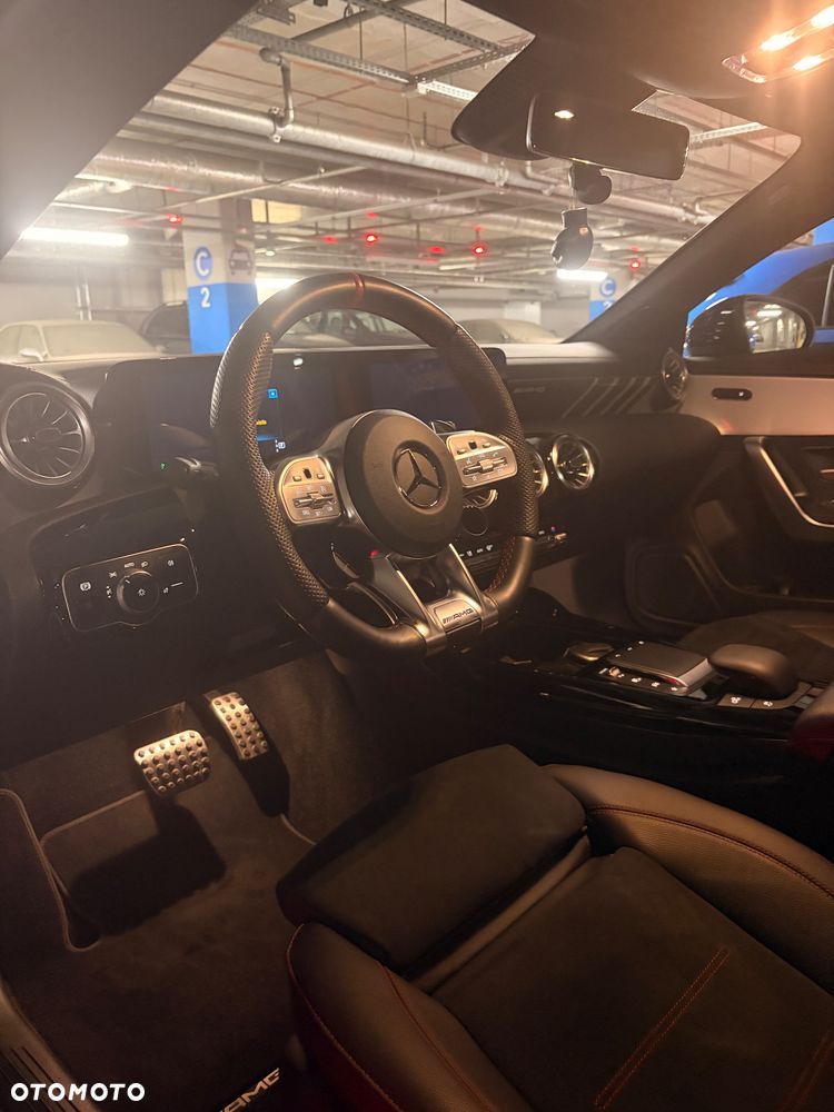 Mercedes-Benz CLA AMG 35 4-Matic 7G-DCT - 23