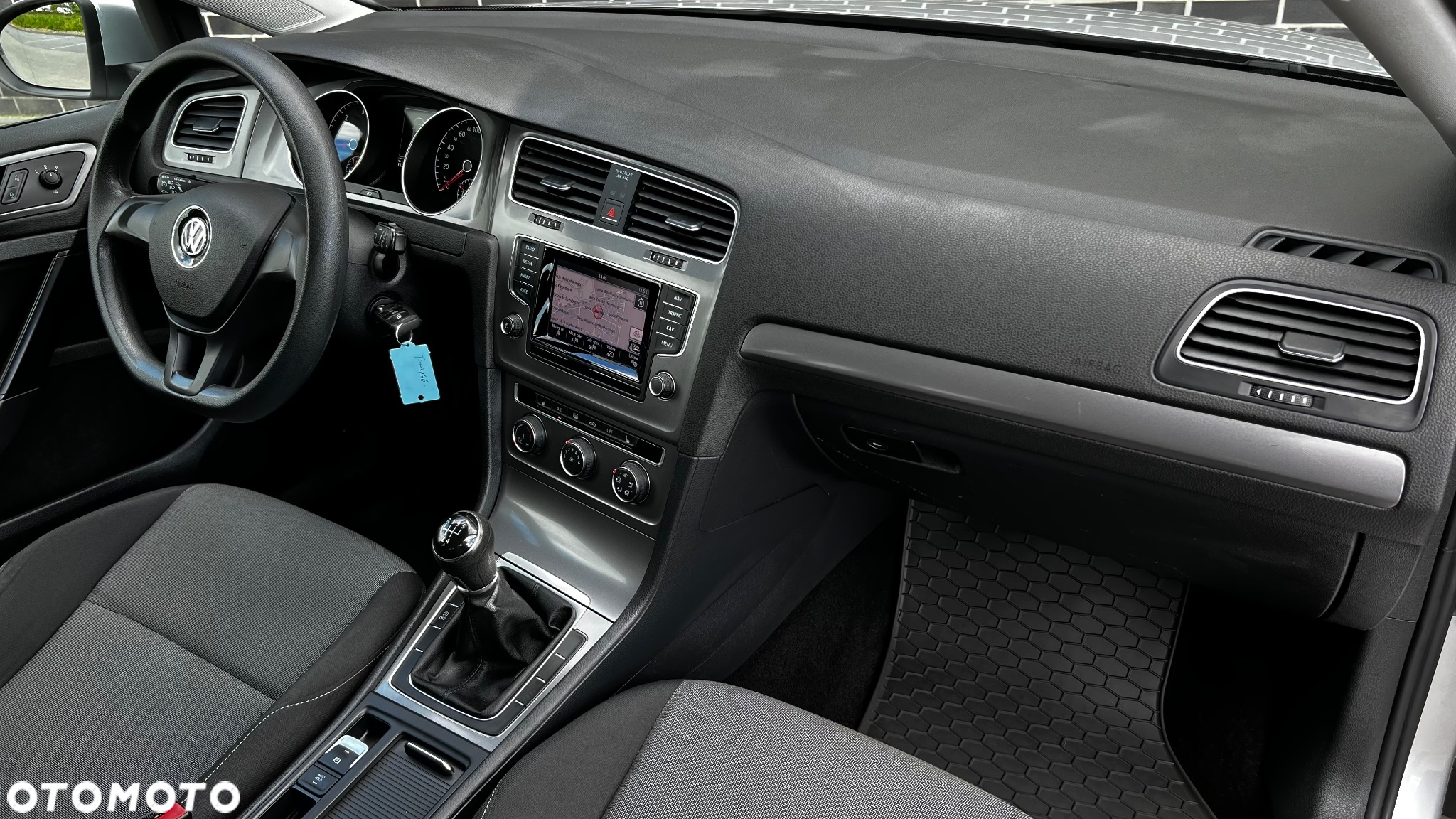Volkswagen Golf 1.6 TDI BlueMotion Technology Trendline - 29