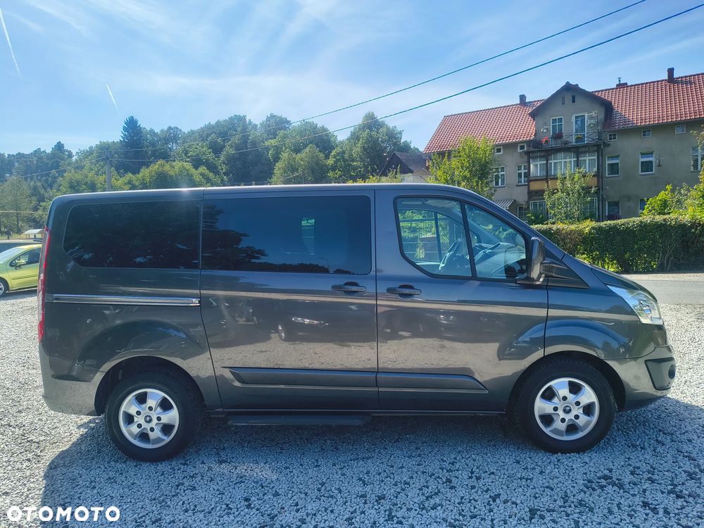 Ford Tourneo Custom - 5