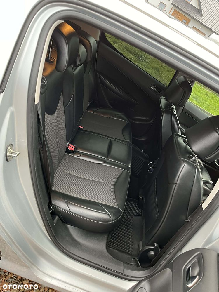 Peugeot 308 2.0 HDi Grand Prix - 5