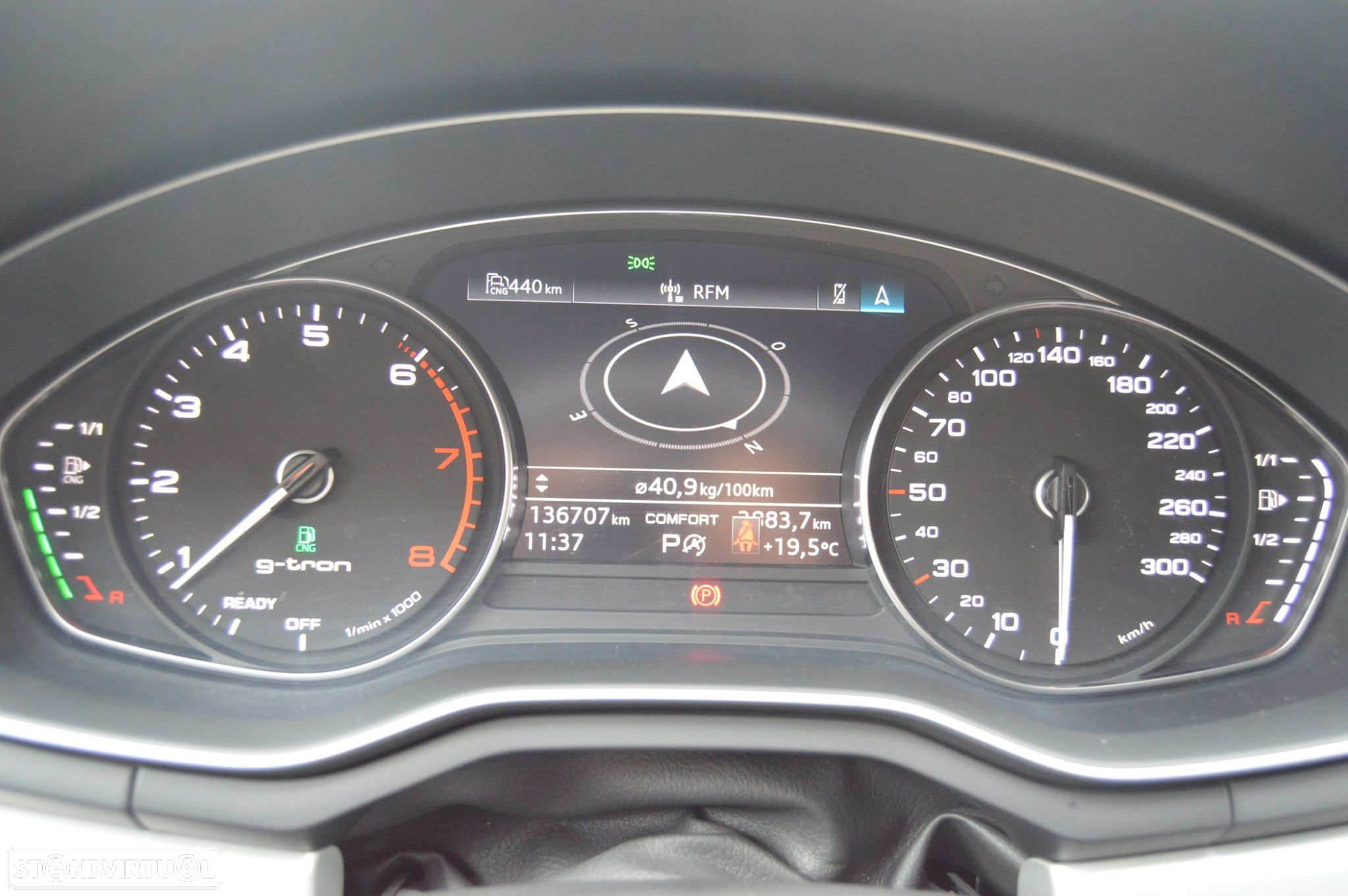 Audi A4 Avant - 32