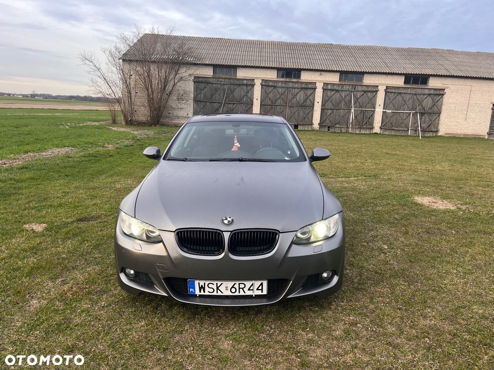 BMW Seria 3 325i - 1