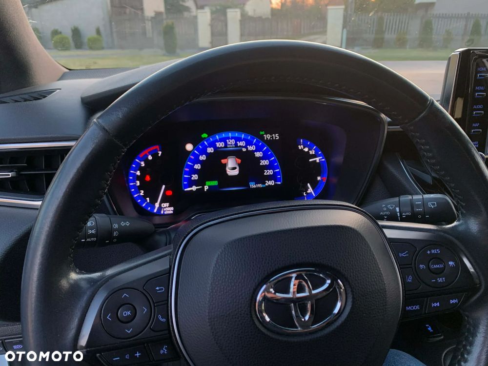 Toyota Corolla 1.8 Hybrid Comfort - 24