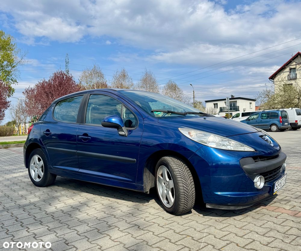 Peugeot 207 75 Filou - 8