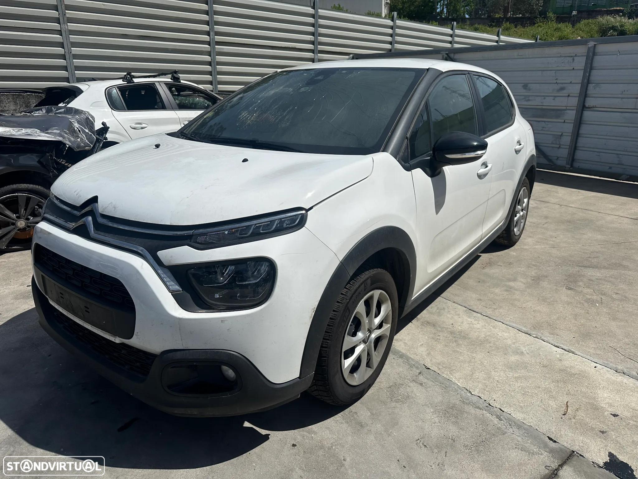CITROEN C3 1.5 BLUEHDI 2023 FRENTE COMPLETA - 2