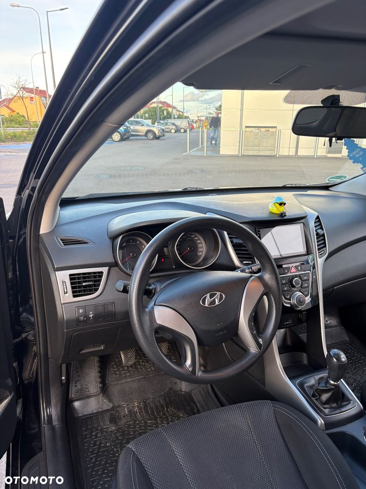 Hyundai i30 1.4 Comfort - 11