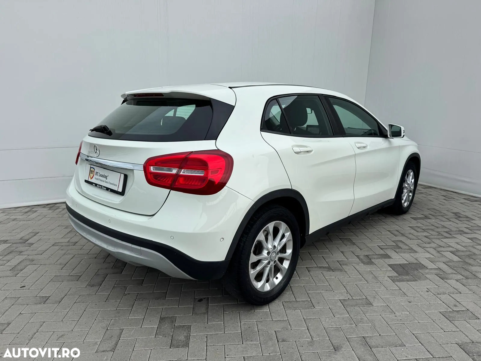 Mercedes-Benz GLA 200 d 4MATIC Aut. - 3