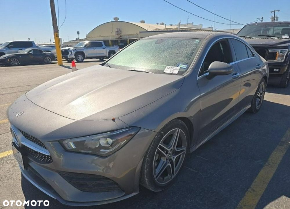Mercedes-Benz CLA 250 4-Matic AMG Line 7G-DCT - 3