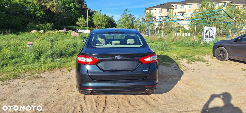 Ford Fusion - 5