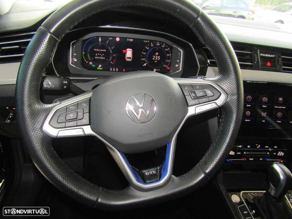 VW Passat Variant - 15