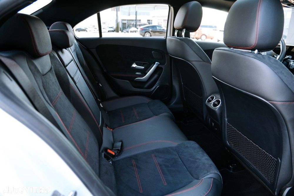 Mercedes-Benz A - 11