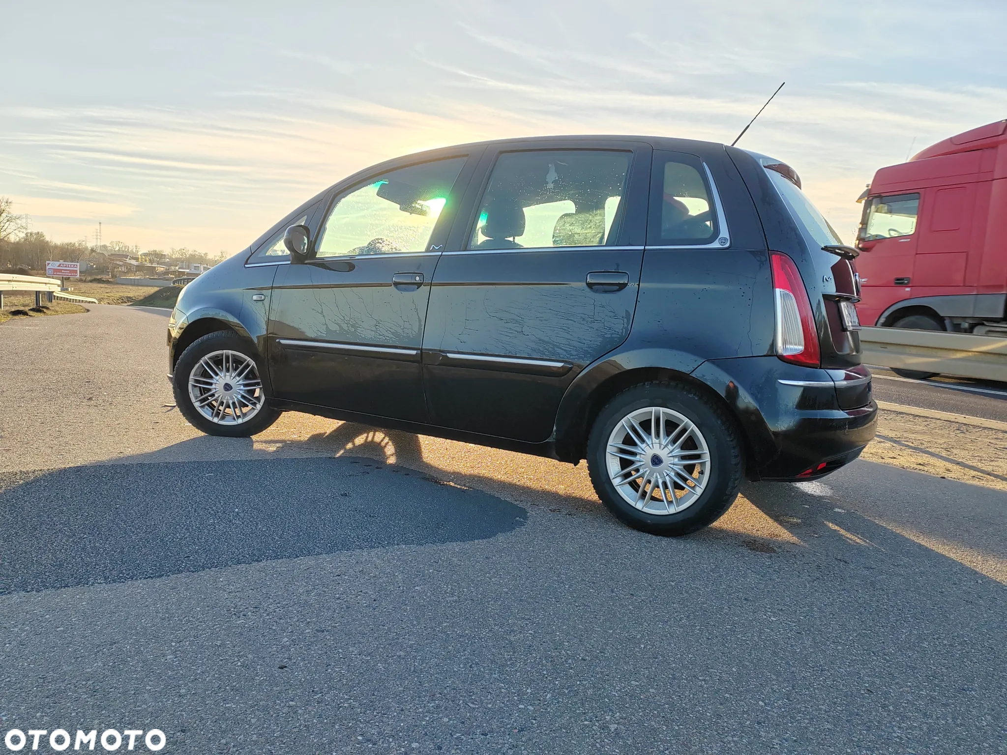 Lancia Musa 1.4 16V Oro S&S - 3