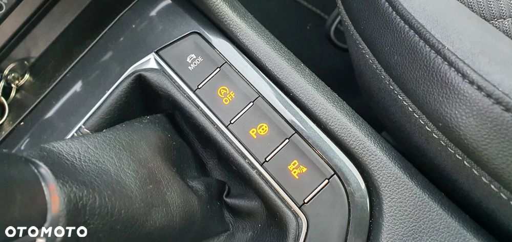 Volkswagen Tiguan 2.0 TDI SCR R-Line - 22