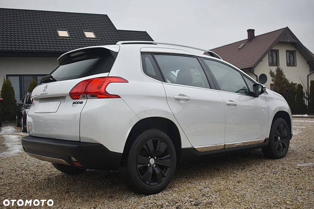 Peugeot 2008 e-HDi FAP 115 STOP & START Allure - 8