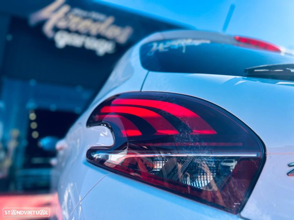 Peugeot 208 1.2 PureTech Active - 15