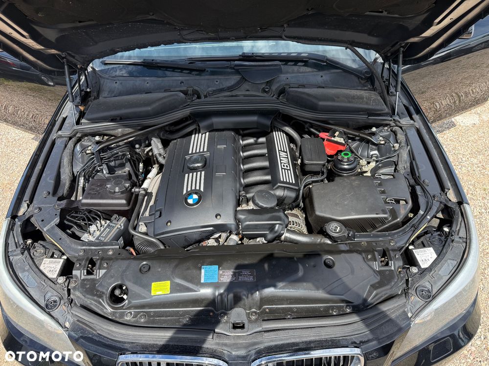 BMW Seria 5 530i - 22
