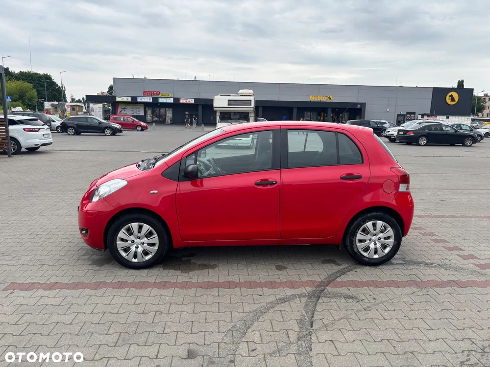Toyota Yaris - 8