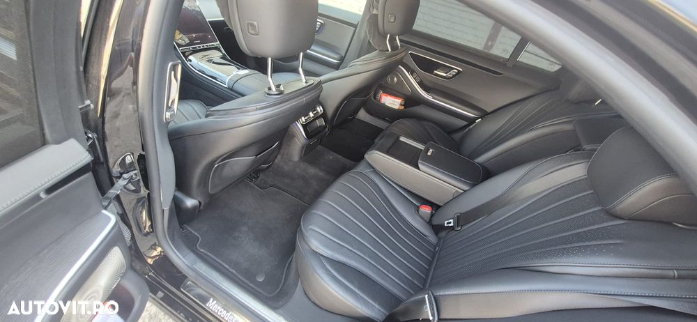 Mercedes-Benz S - 8