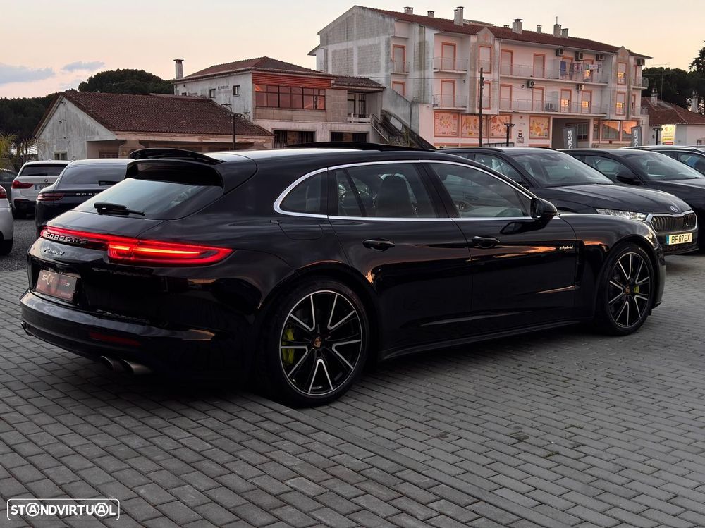 Porsche Panamera Sport Turismo 4 E-Hybrid - 13