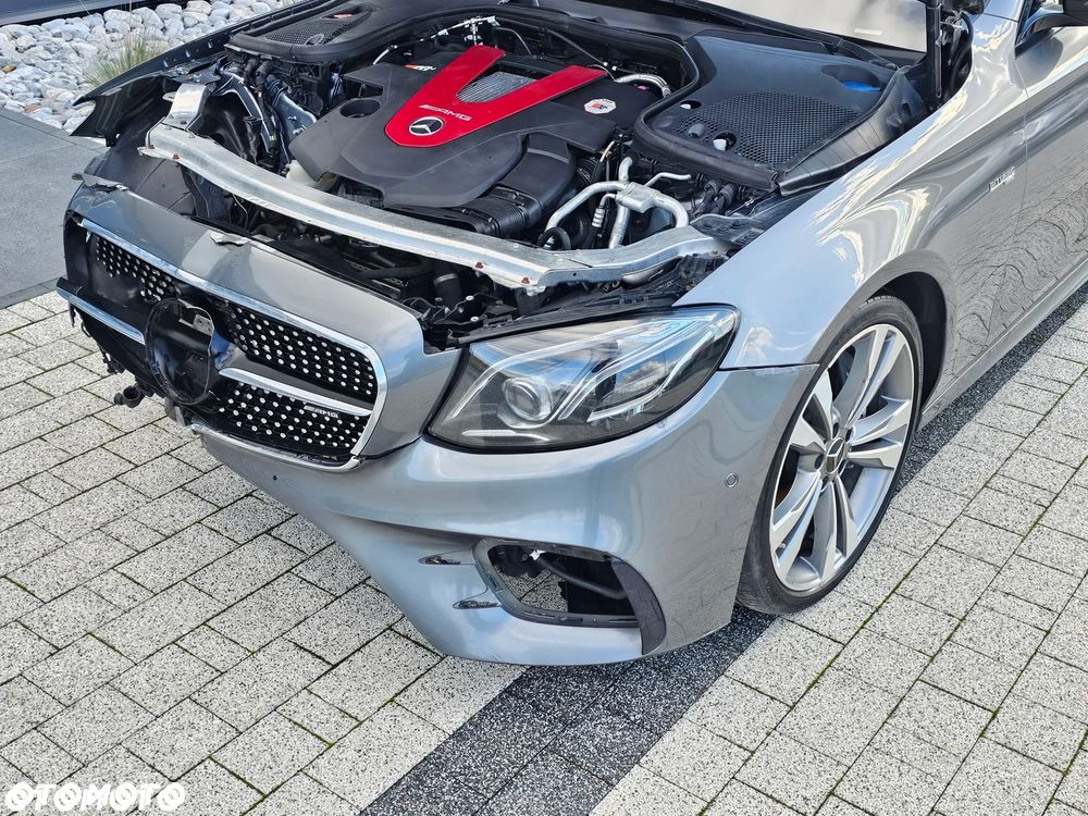 Mercedes-Benz Klasa E - 15