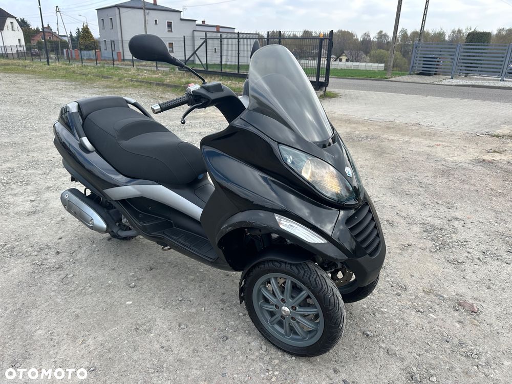 Piaggio MP-3 - 1