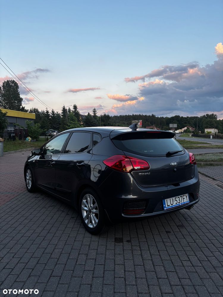Kia Ceed 1.6 CRDi M - 5