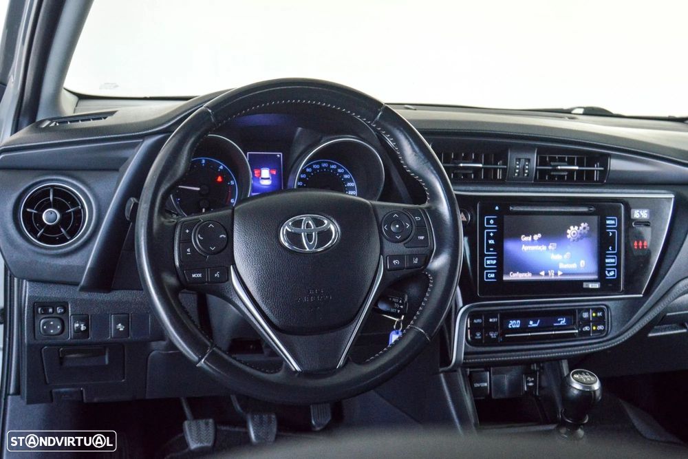 Toyota Auris 1.4 D-4D Comfort - 26