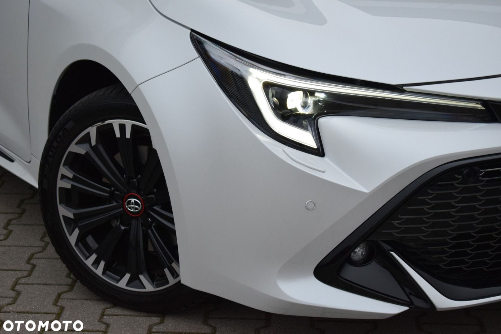 Toyota Corolla - 22