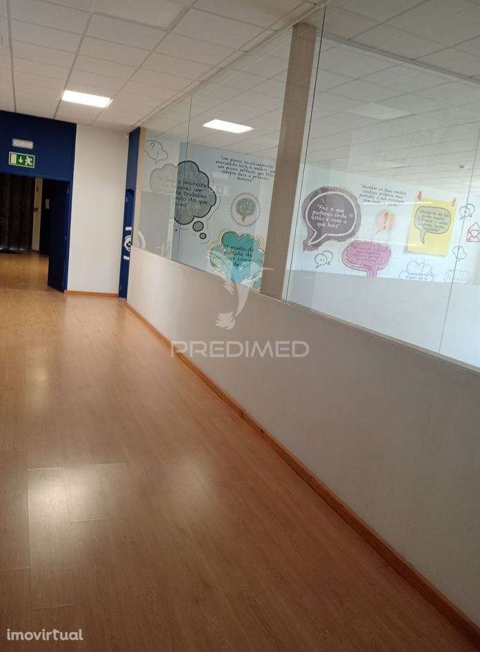 ARRENDA-SE ARMAZÉM Á AREOSA - Grande imagem: 3/10