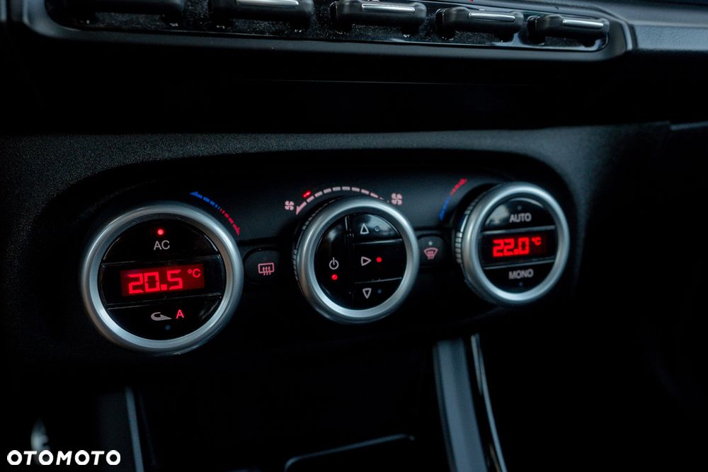 Alfa Romeo Giulietta 1.4 TB 16V Turismo - 24