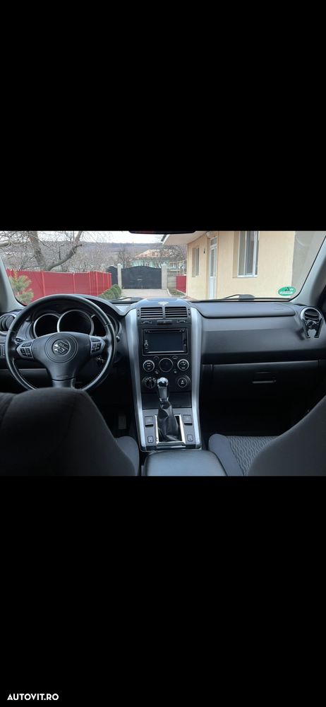 Suzuki Grand Vitara - 2