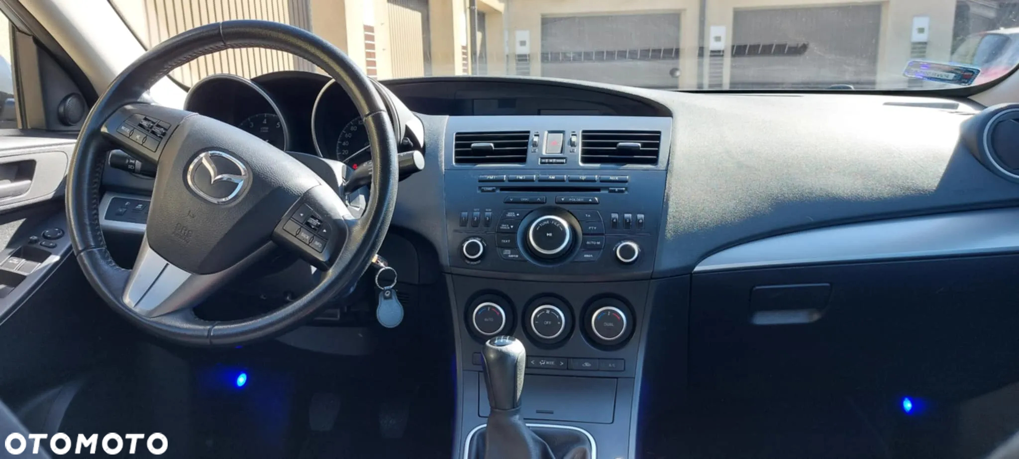 Mazda 3 - 8