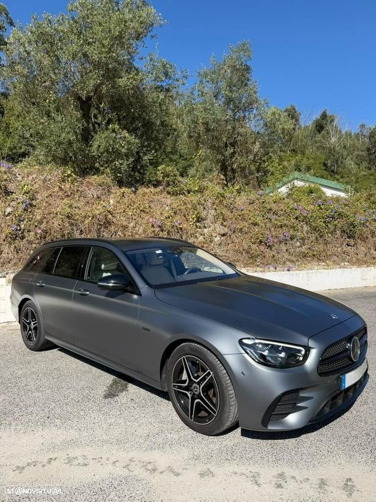 Mercedes-Benz E 300 e Station 9G-TRONIC AMG Line - 2