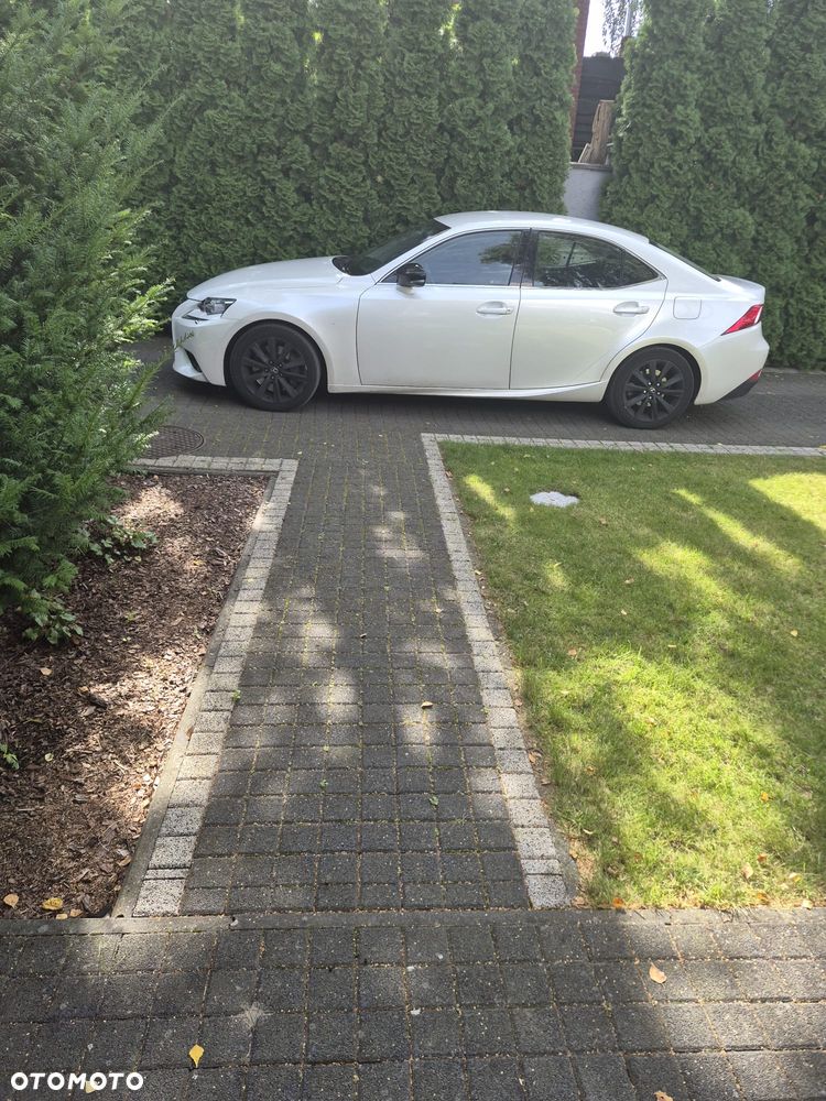 Lexus IS 200t Elegance - 3