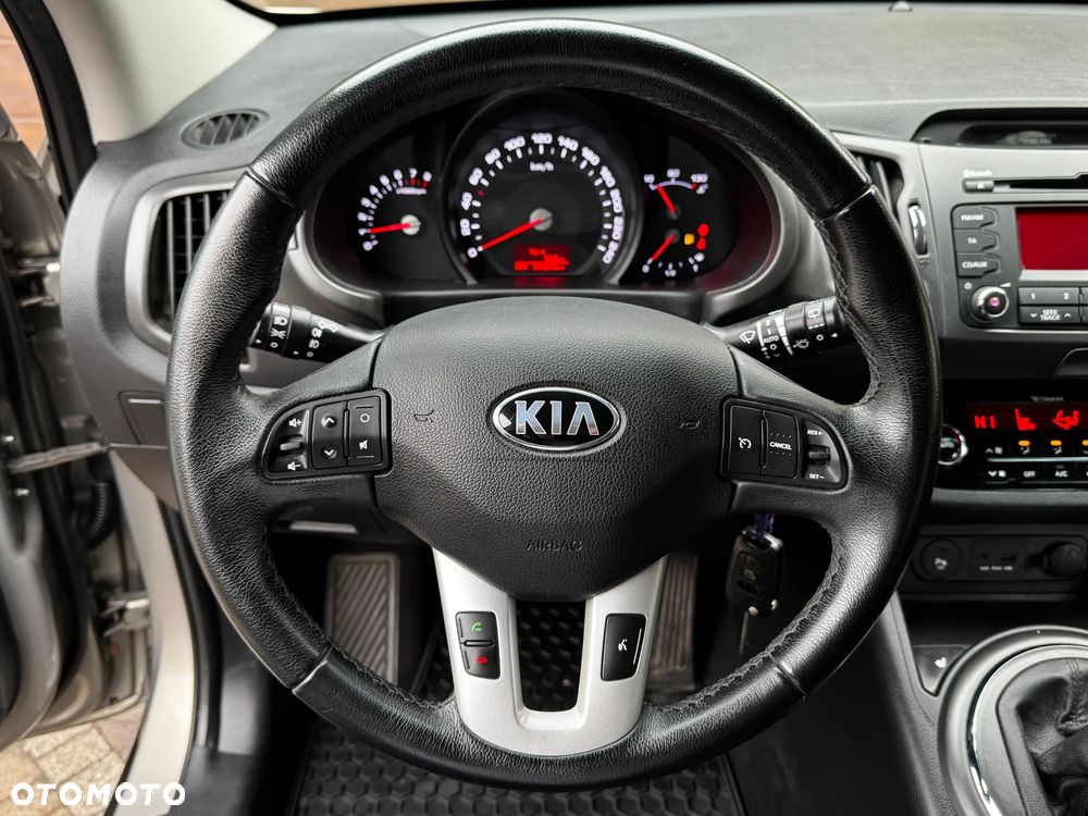 Kia Sportage ver-2-0-xl-2wd - 9