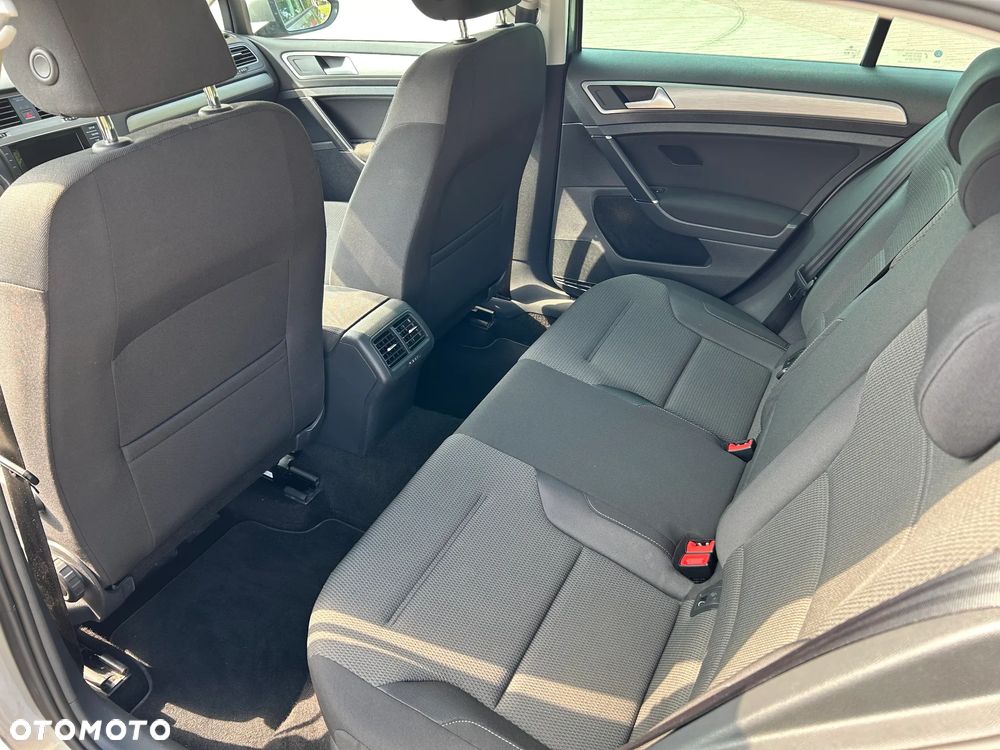 Volkswagen Golf 1.4 TSI BMT Comfortline - 18