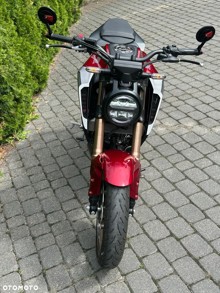 Honda CB - 8