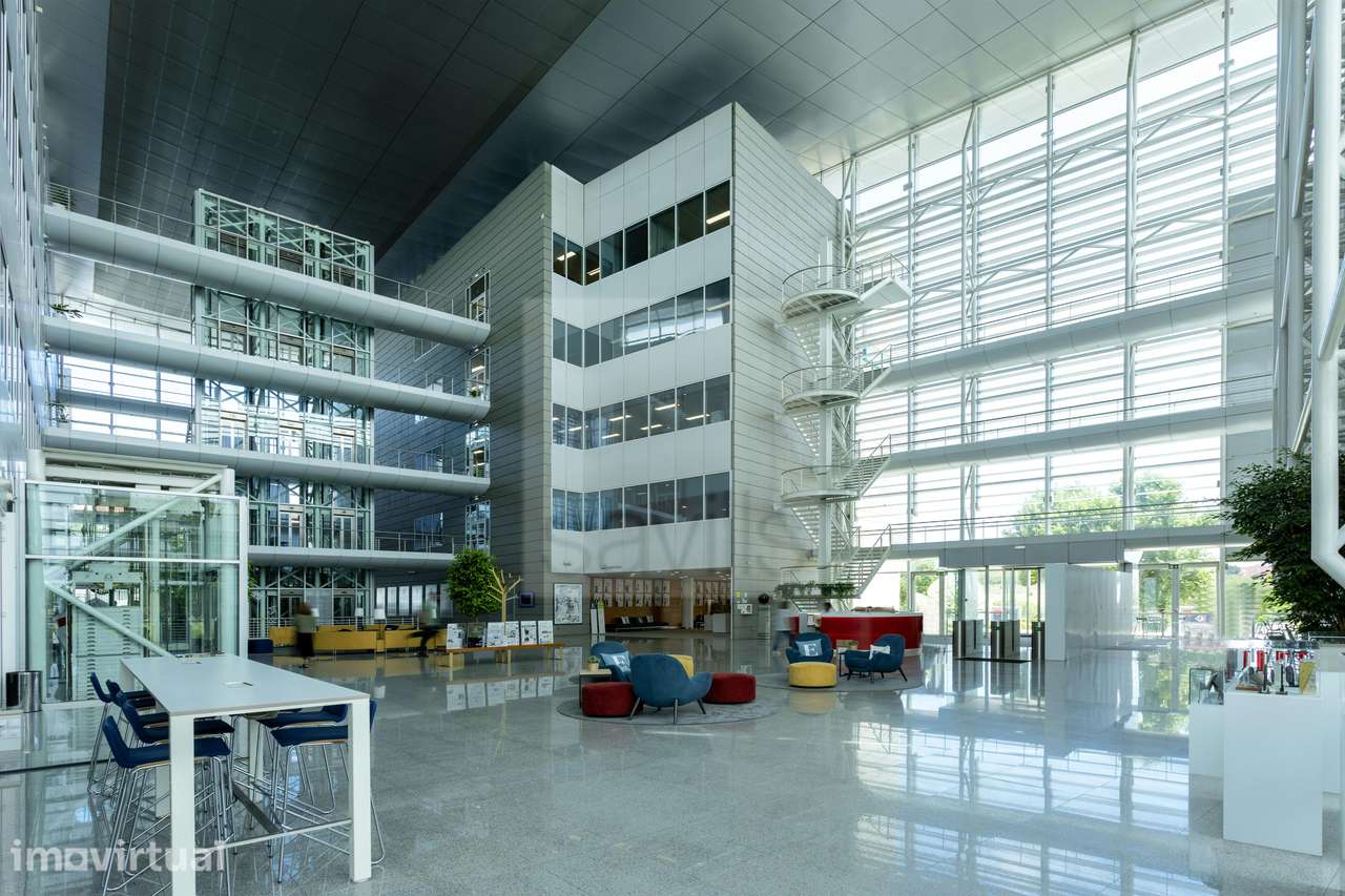 Edifício Francisco Pinto Balsemão - Grande imagem: 4/41